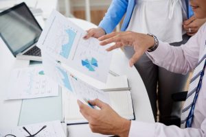 A professional analyzing the rising prevalence of diabetes in India.