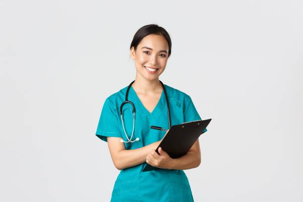 Health professional providing a diabetes management plan for a patient.
