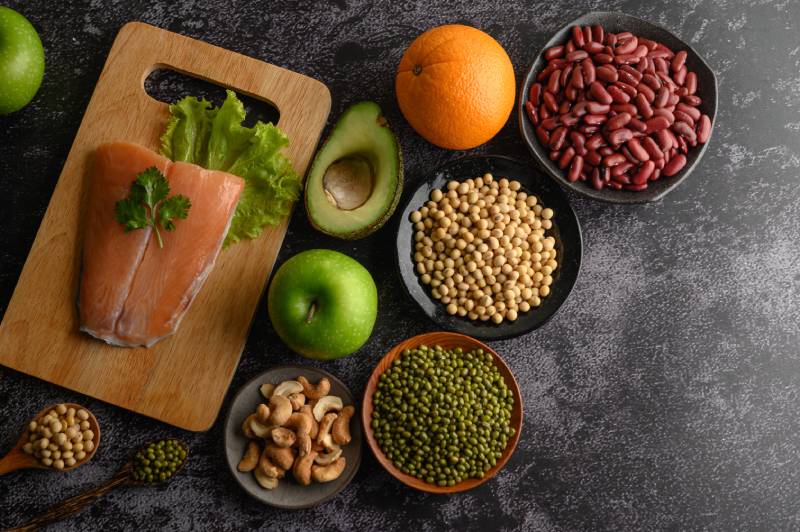 Healthy foods like lean meats, whole grains, and good fats help manage prediabetes and prevent type 2 diabetes.