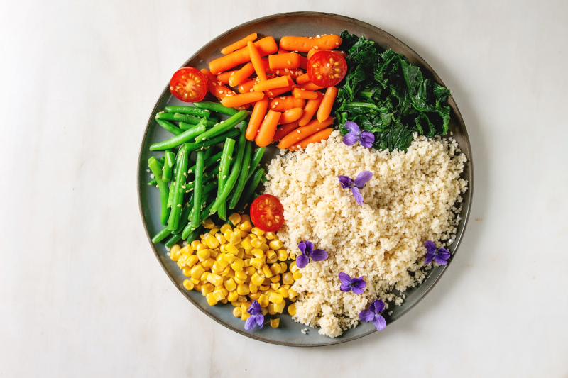 Cooked vegetables on a plate representing the Indian Plate Method adaptation for healthy diabetes recipes.