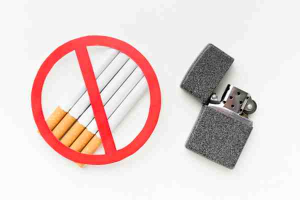 A no-smoking sign symbolizing smoking cessation for better lung health.