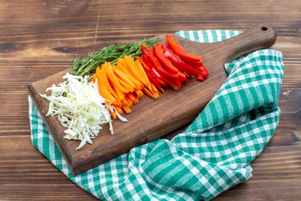 These thinly sliced vegetables are perfect for quick stir-fries, as they cook quickly.